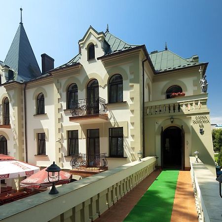 Pensjonat Zamek Derslawa Busko-Zdrój Esterno foto
