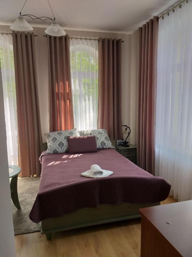 Pensjonat Zamek Derslawa Busko-Zdrój Esterno foto